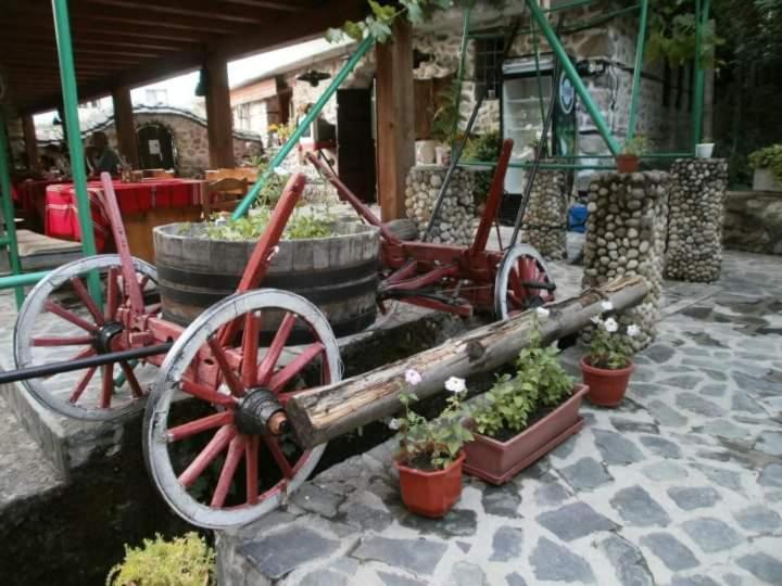 Хотел Механа Воденицата Kurlanovo Bagian luar foto
