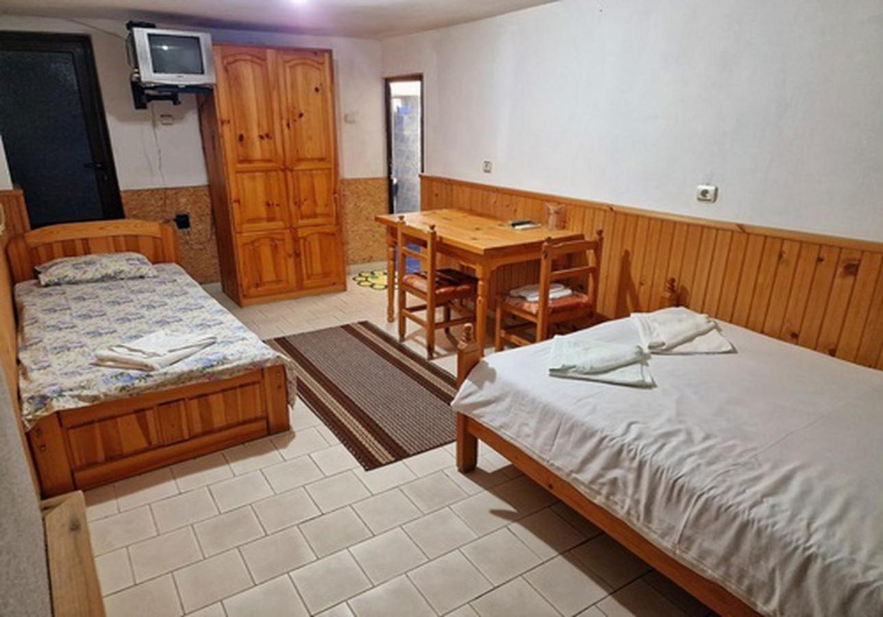 Хотел Механа Воденицата Kurlanovo Bagian luar foto